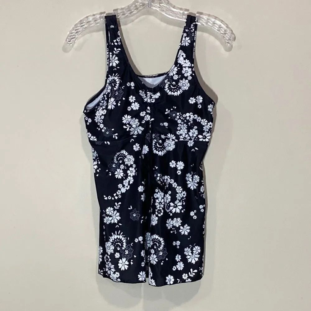 Black & White Floral Pattern Swim Top. Size Large